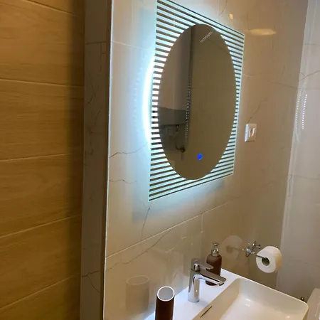 Apartament Superior With Private Jacuzzi